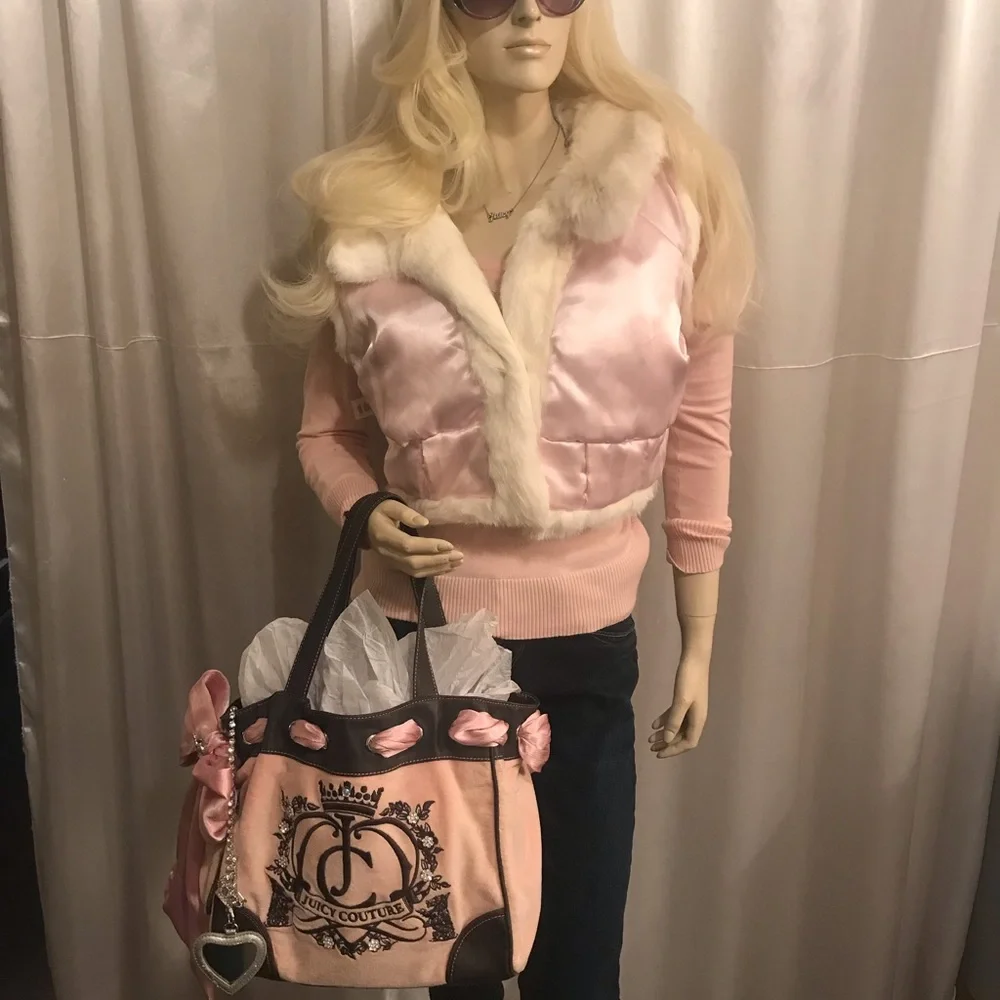 COPY - Super rare y2k 🦄juicy couture 🐰 rabbit fur caplet - Picture 4 of 15